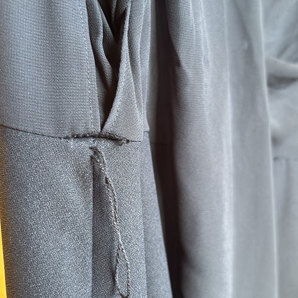 NWT Hobbs Vera long sleeve wide leg jumpsuit in navy blue with wrap tie - Picture 14 of 16